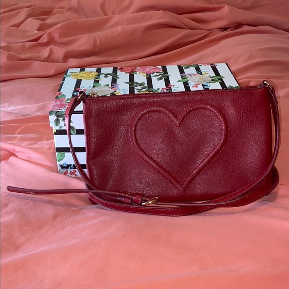 *LIGHTLY USED* red leather crossbody bag